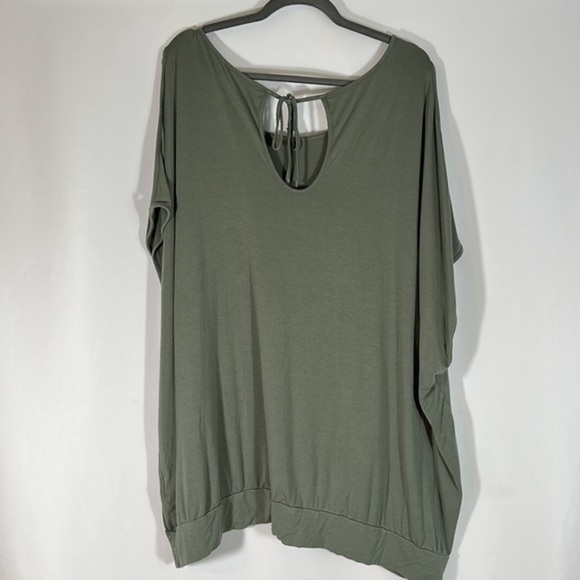 Torrid Super Soft Knits Green Cold Shoulder T-Shirt - Picture 9 of 10